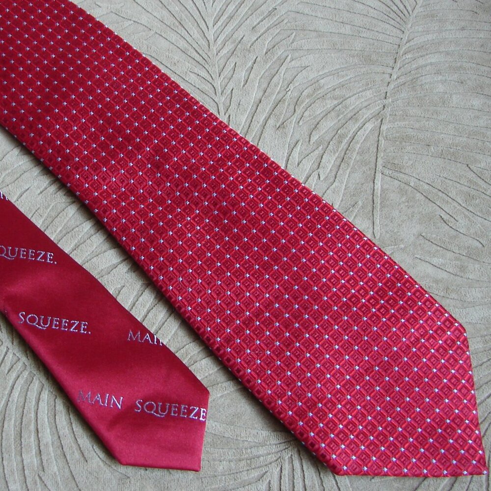 Red SILK TIE, 'Main Squeeze' Woven Geometric by Eagle, 60" Long, NWOT